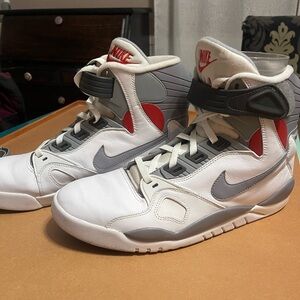 Nike Pressure 2016 Retro - White Cement Gray